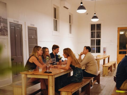 Banquet/Function facilities, group of guests