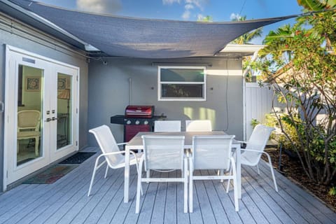 Wilton Manors Cottage East 2 Bed 2 Bath Wown Pool House in Wilton Manors