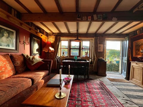 The Writers Cottage - Intriguing & Romantic House in Holmfirth