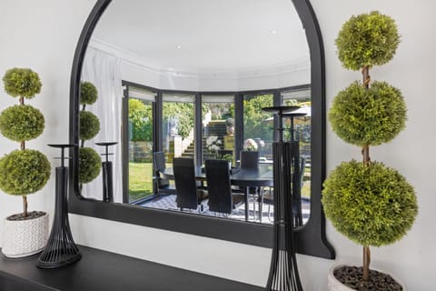 Dining area, Garden view