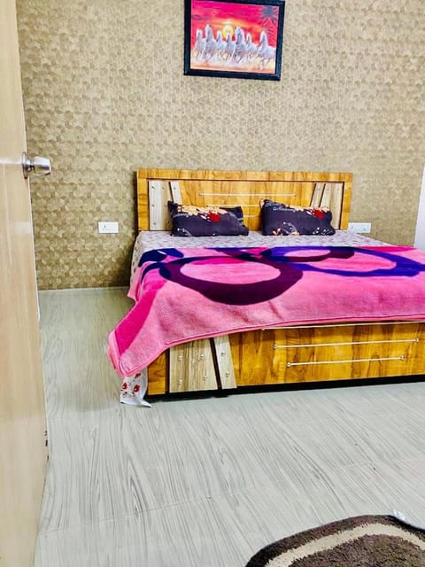 2 bhk fully furnished luxurious private apartment Apartamento in Jaipur