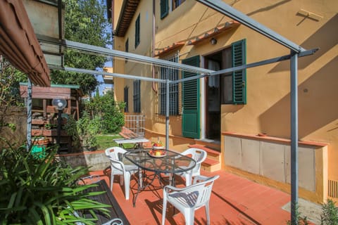 Patio, Garden, Inner courtyard view