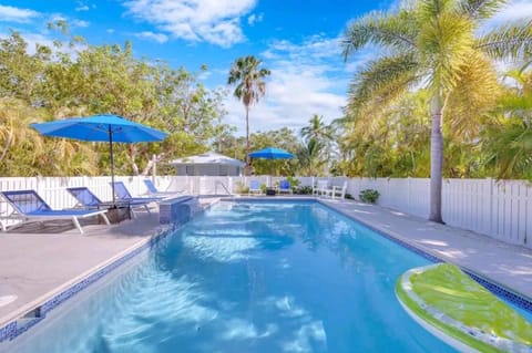 Key Lime Cottage in the heart of Islamorada Casa in Lower Matecumbe Key