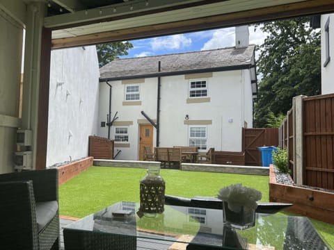 Old Smithy Cottage House in Borough of Fylde