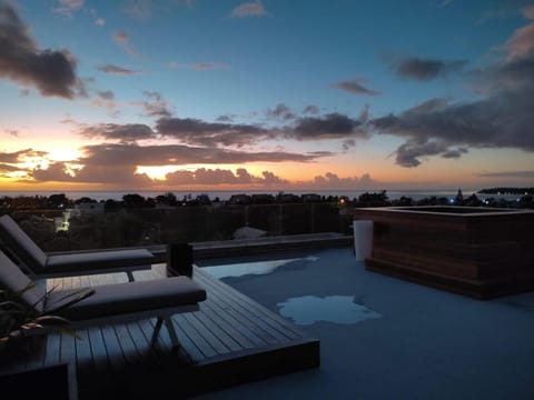 Superbe appartement avec vue mer et montagnes. Apartment in Rivière Noire District, Mauritius