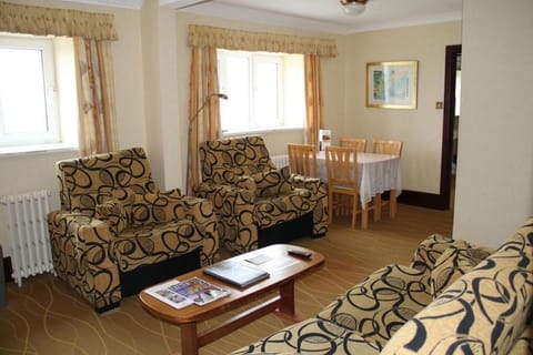 Devoncourt Short Term Rentals Apartment in Exmouth