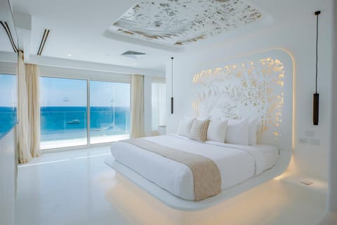 Bed, Bedroom, Sea view