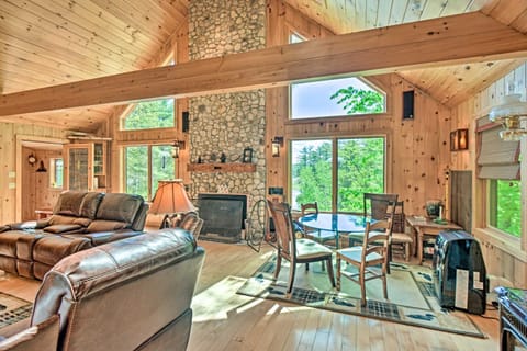 Serene Lakefront Cabin with Fire Pit and Kayaks! House in Wakefield