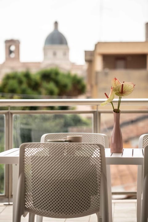 Patio, View (from property/room), Balcony/Terrace, Dining area