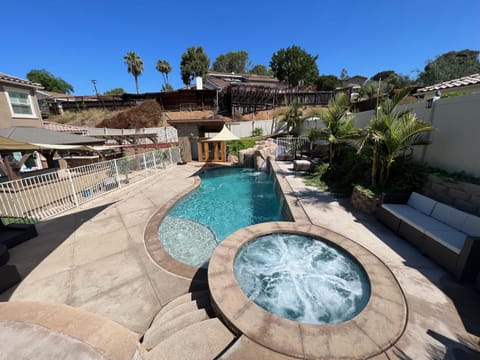 San Diego Luxury Oasis House in Casa De Oro-Mount