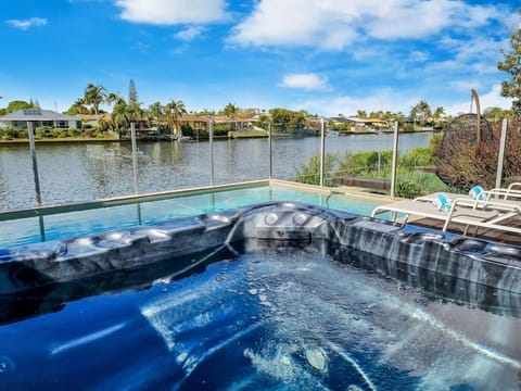 Luxurious Waterfront Paradise Stunning Views House in Currimundi
