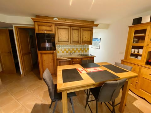 Charmant 4 pièces, 8 personnes, pied des pistes, Wi-Fi, animaux acceptés - FR-1-412-78 Apartment in Morillon