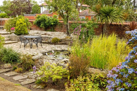 Tranquil Apartment in Merseyside Bed and Breakfast in West Lancashire District