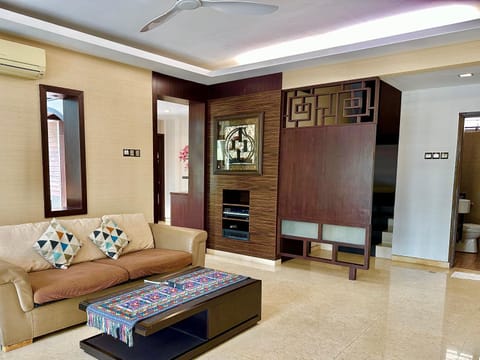 Living room, Seating area, air conditioner