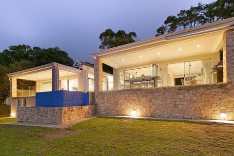 Lyonesse Compound - No Load Shedding Chalet in Cape Town