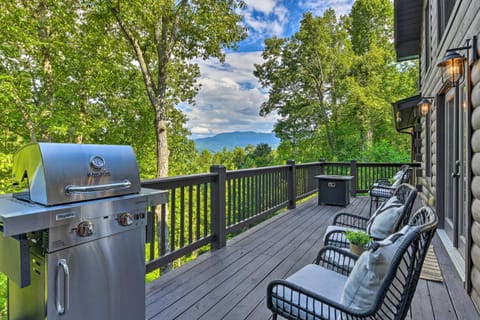 Mountain-View Bryson City Home with Hot Tub! House in Swain County