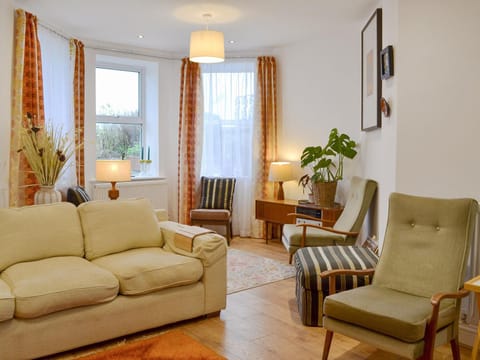 Retro Retreat House in Filey