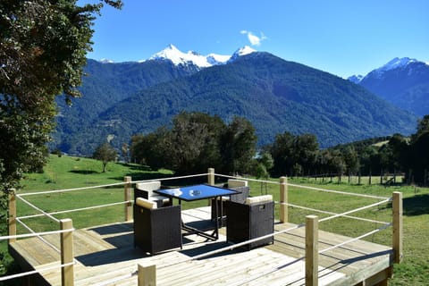 Natural landscape, Balcony/Terrace, Garden view, Mountain view