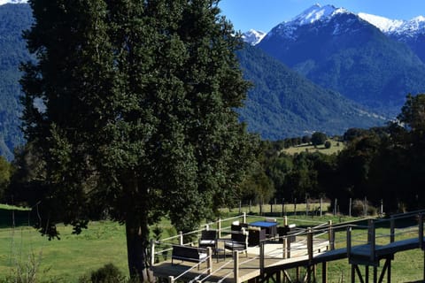 Balcony/Terrace, Mountain view