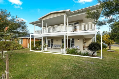 By the Bay by Experience Jervis Bay Apartment in Vincentia