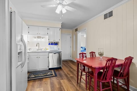 Southwinds C8 Apartment in Atlantic Beach