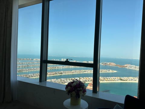 Palm Tower where Luxury & View meet in one place Appartamento in Dubai