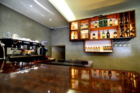 Coffee/tea facilities, Lounge or bar, Drinks