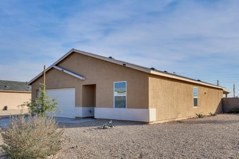 Bullhead City Home with Mtn View, By Colorado River House in Bullhead City