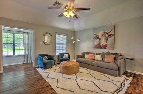 Pet-Friendly Bryan Home Less Than 5 Mi to Texas AandM! Maison in College Station