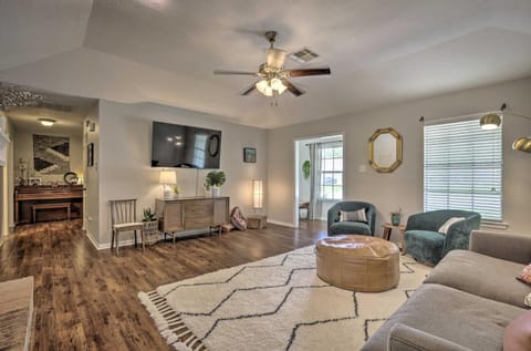 Pet-Friendly Bryan Home Less Than 5 Mi to Texas AandM! House in College Station