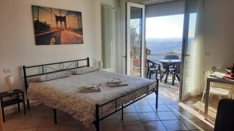 Bed, Balcony/Terrace, Living room, Photo of the whole room, Seating area, Dining area, Bedroom