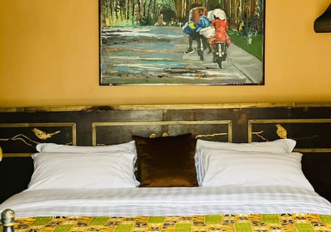 The Forest Resort - Lweza Hotel in Kampala
