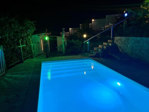 Night, Pool view