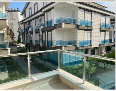 Magnificent 2+1 flat with swimming pool in Lara Condominio in Antalya