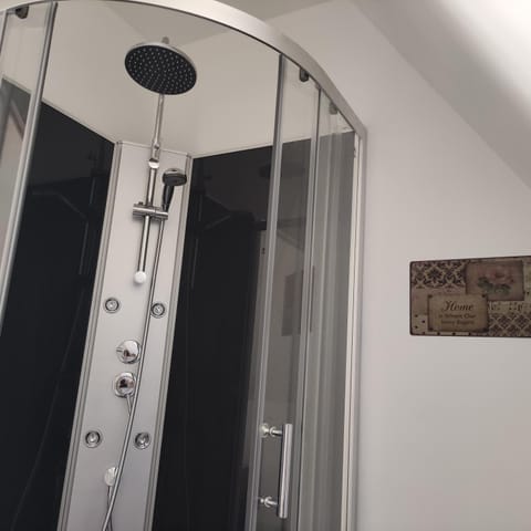 Le petit gîte d'Angélique House in Normandy