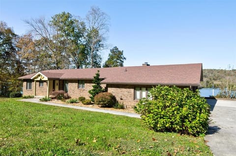 Melton Away - Knoxville/Oak Ridge House in Oak Ridge