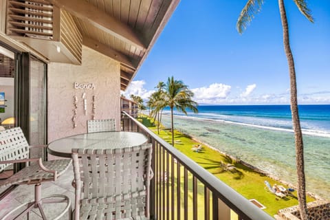 The Noniluna A402 and A405 Direct Ocean Front Penthouses - Sleeps 19 Copropriété in Kaanapali