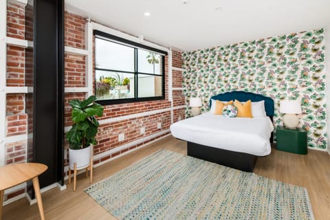 The Brick Boutique Hotel Hotel in Oceanside