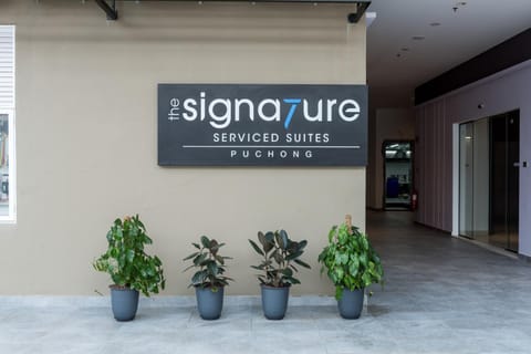 The Signature Serviced Suites Puchong Apartment hotel in Subang Jaya