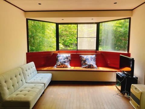 TV and multimedia, Living room, Photo of the whole room