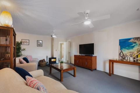 Retreat on Broadwater, pet friendly House in Busselton