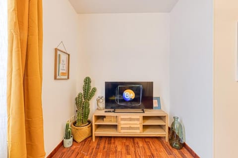 2 rooms, Scandinavian spirit, free wifi Condo in Grenoble