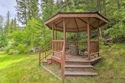 Cozy Mtn Home about 14 Mi to Glacier Natl Park! House in Glacier National Park