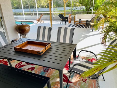 Sandy Oasis 5 bedroom with Pool Sarasota Bradenton Villa in Bradenton