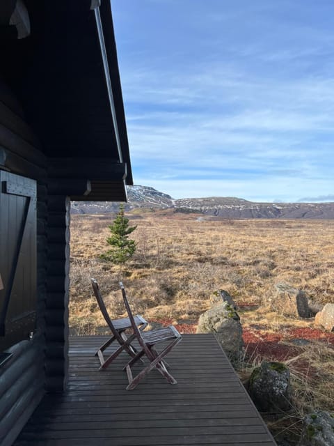 Cosy cabin with amazing view on the Geysir Haus in Southern Region