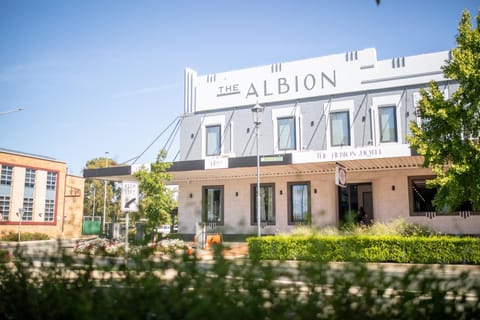 The Albion Hotel Hotel in Cootamundra