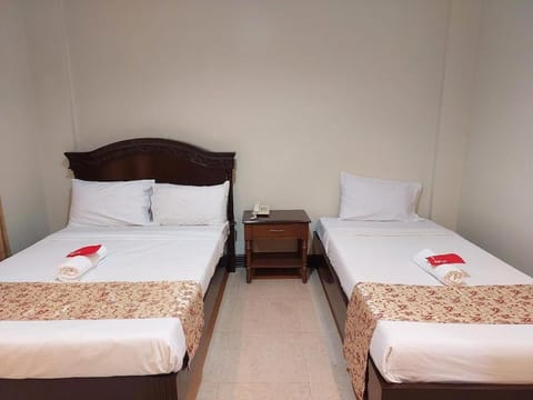 Hotel Vanna Angeles City Pampanga by RedDoorz Hotel in Angeles