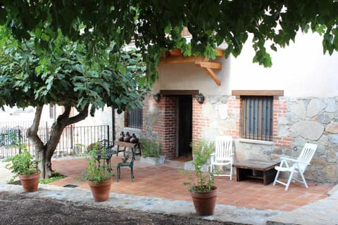 Molino de La Médica Casa Rural de Lujo en Gredos House in Candeleda