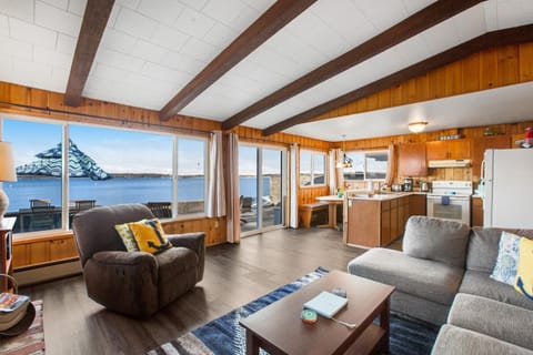 Oceanfront Beauty Maison in Birch Bay
