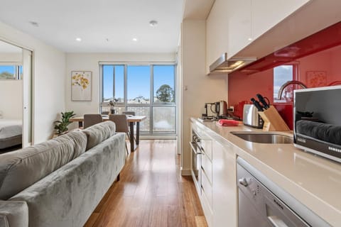 Modern 2-bed St Kilda Apartment Near Shops Apartment in Saint Kilda